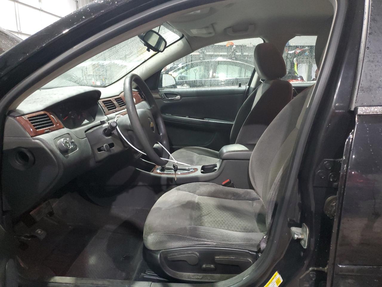 2009 Chevrolet Impala - Image 7