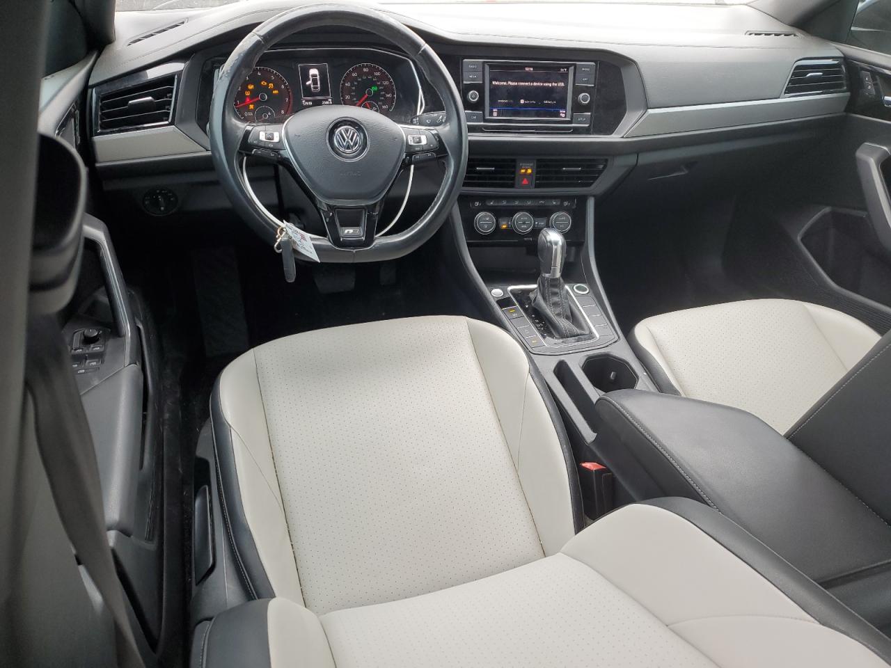 2019 Volkswagen Jetta - Image 8