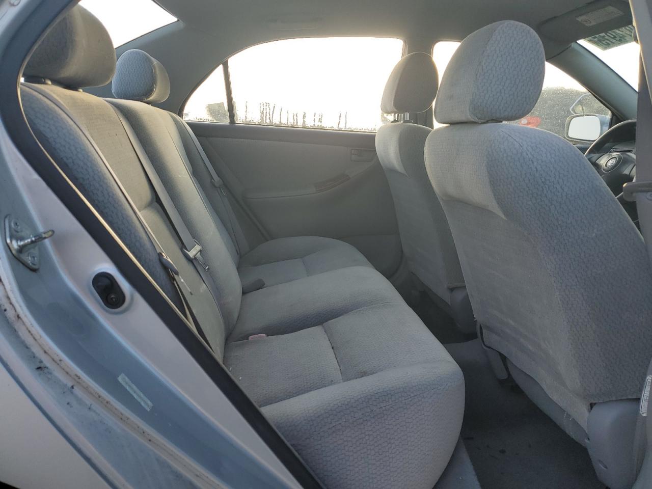 2004 Toyota Corolla - Image 10