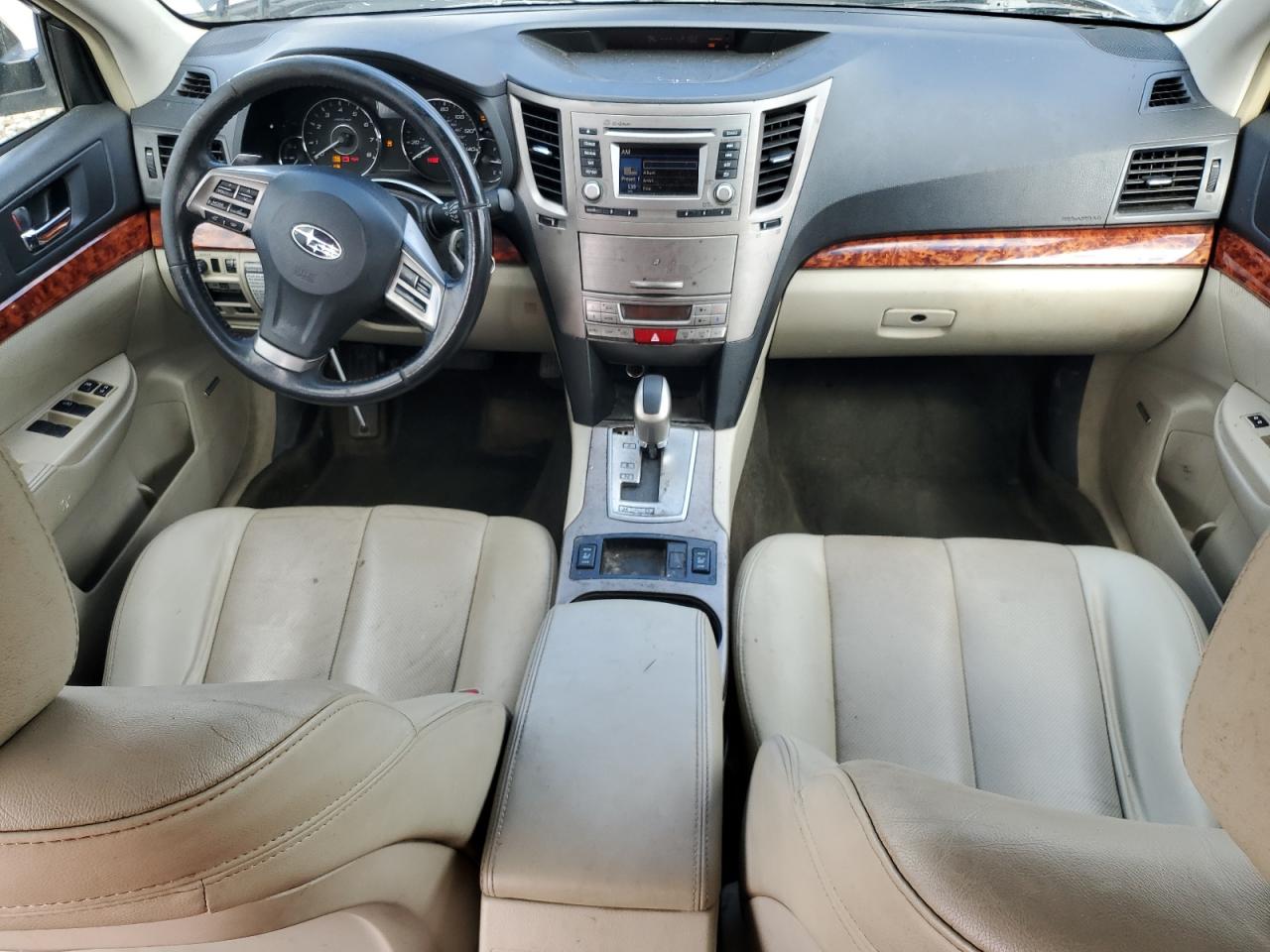 2012 Subaru Outback - Image 8