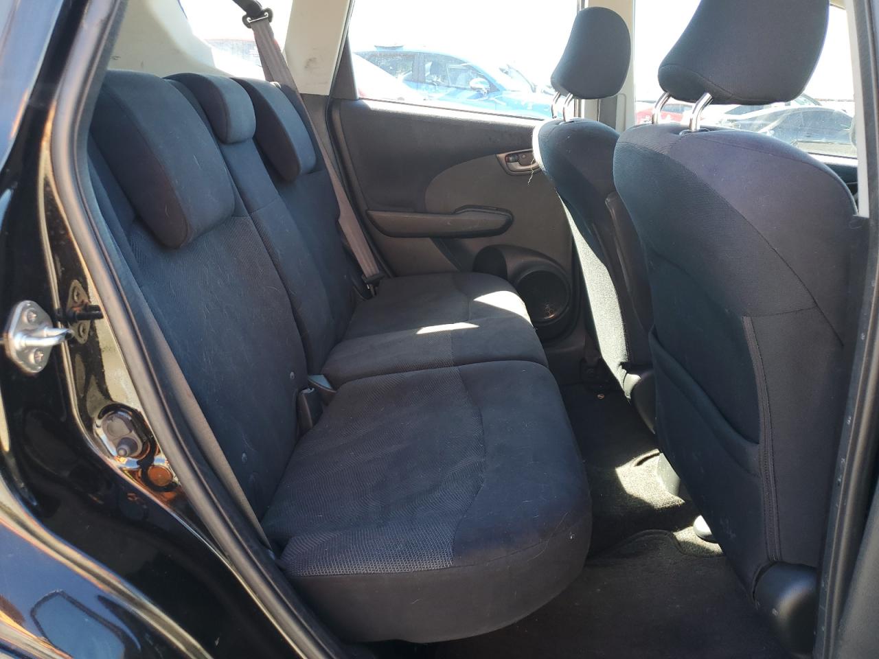 2011 Honda Fit - Image 10