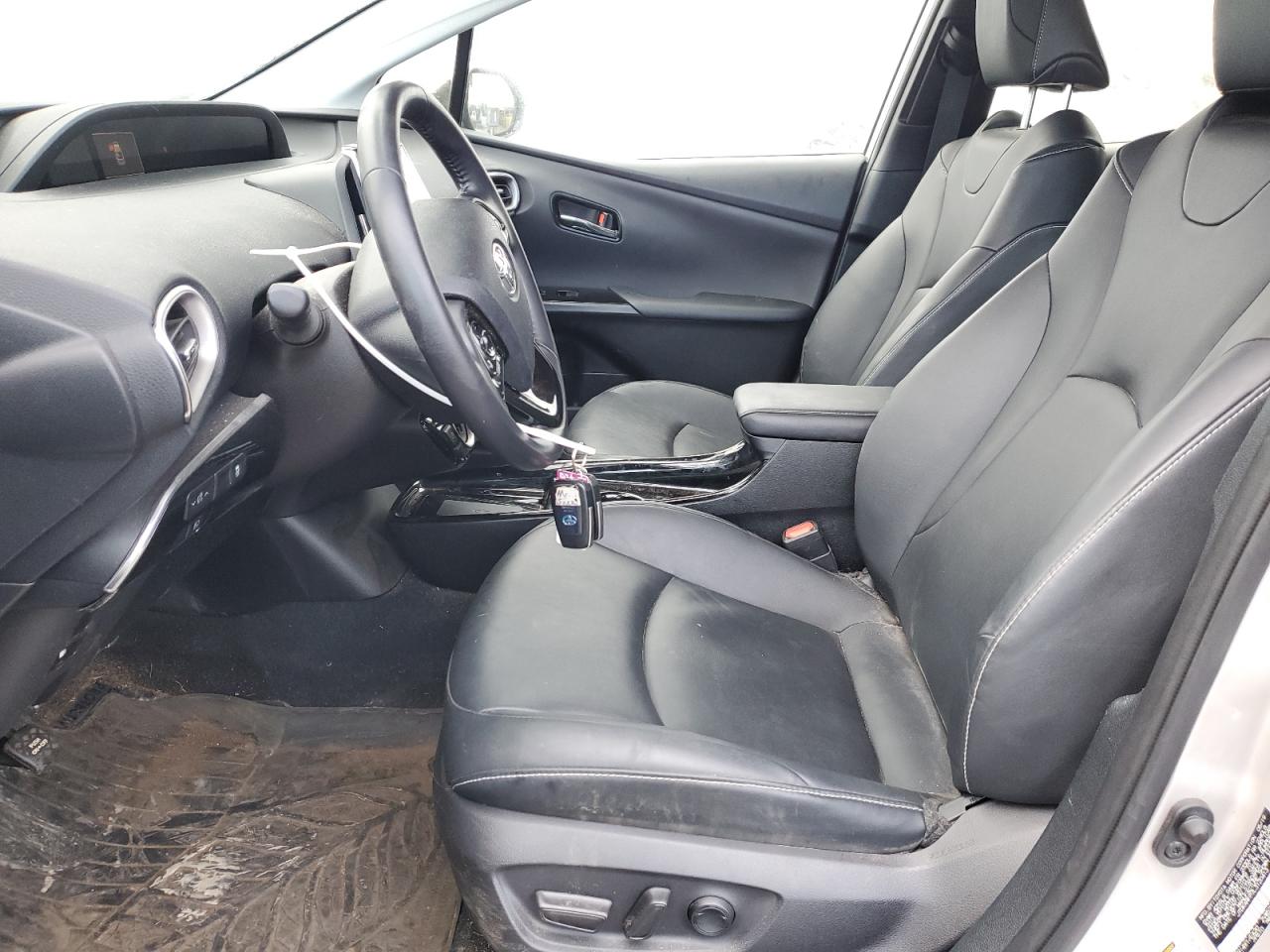 2020 Toyota Prius - Image 7