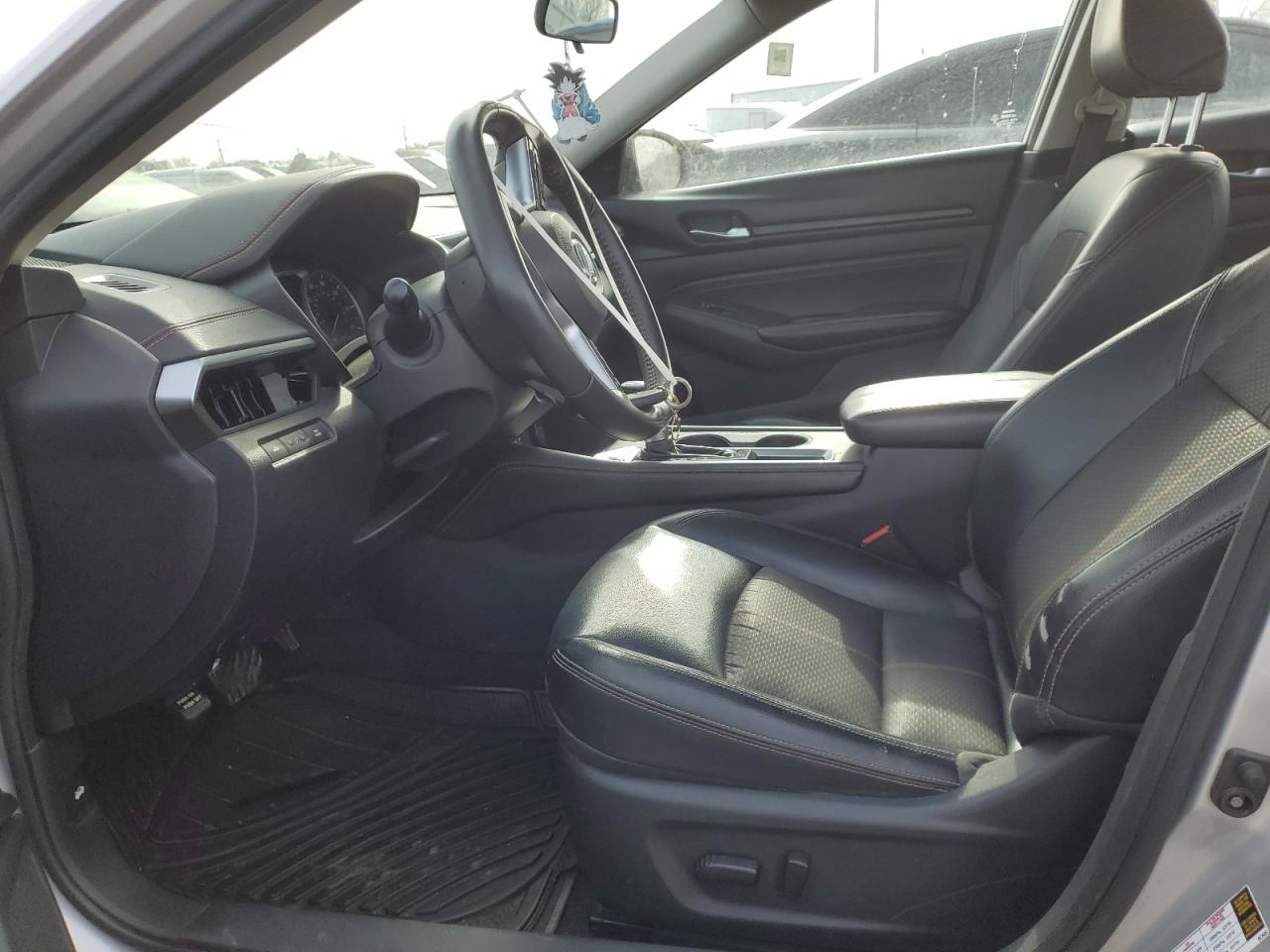 2020 Nissan Altima - Image 7