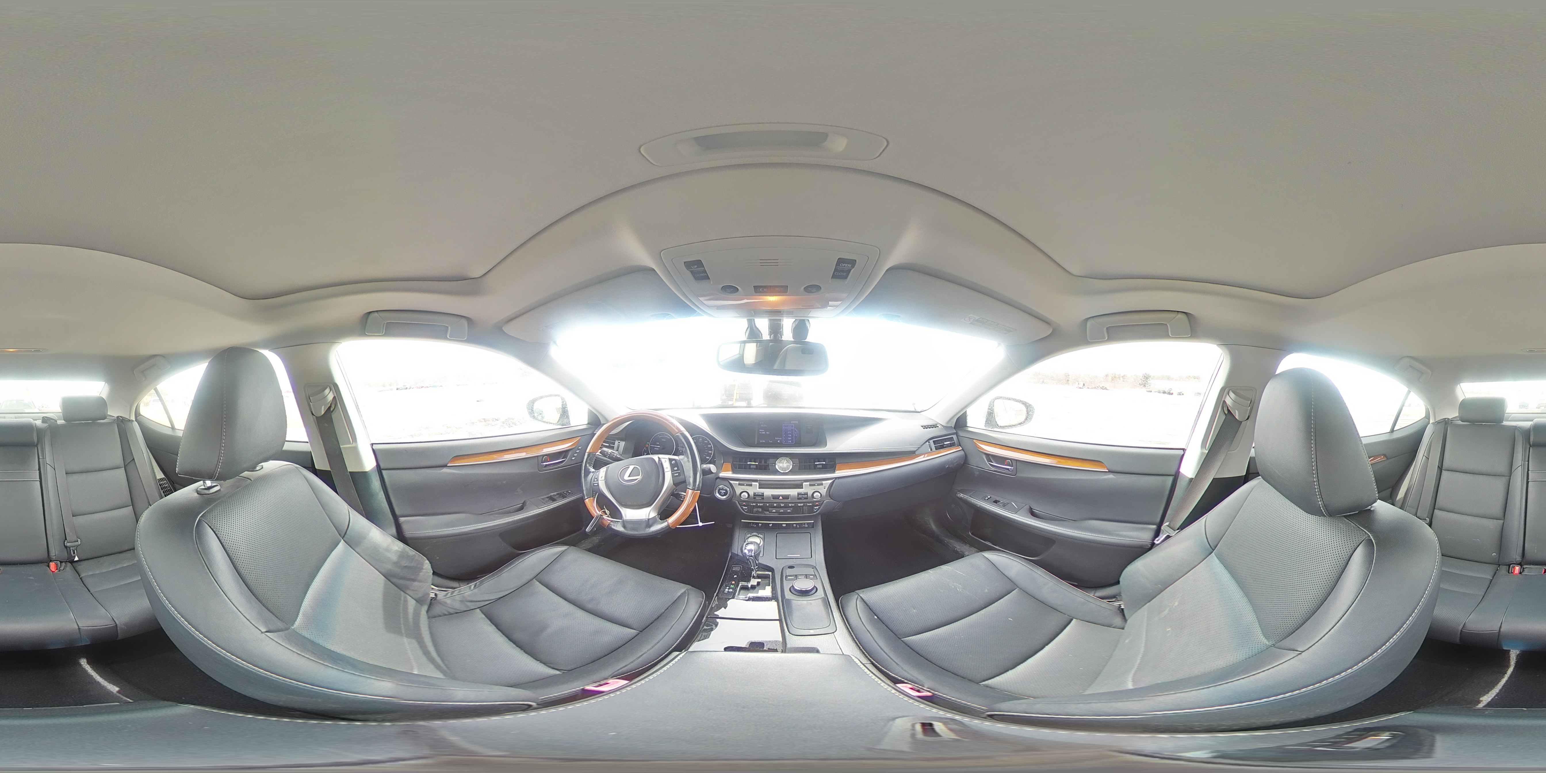 2014 Lexus ES - Image 12