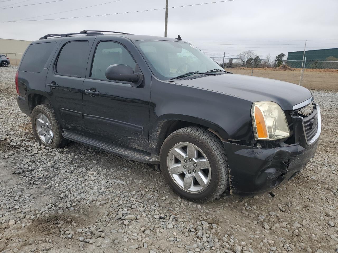 2011 GMC Yukon - Image 4