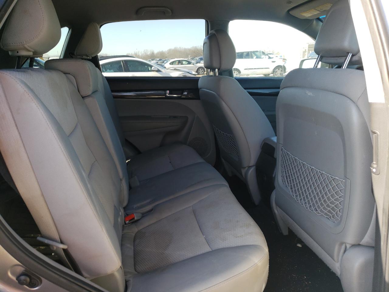 2011 Kia Sorento - Image 11