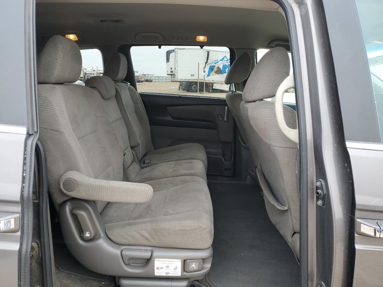 2012 Honda Odyssey - Image 11