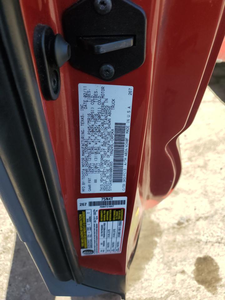 2011 Toyota Tacoma - Image 12