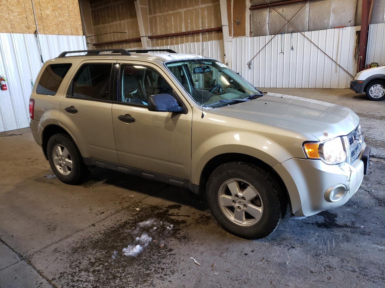 2011 Ford Escape - Image 4