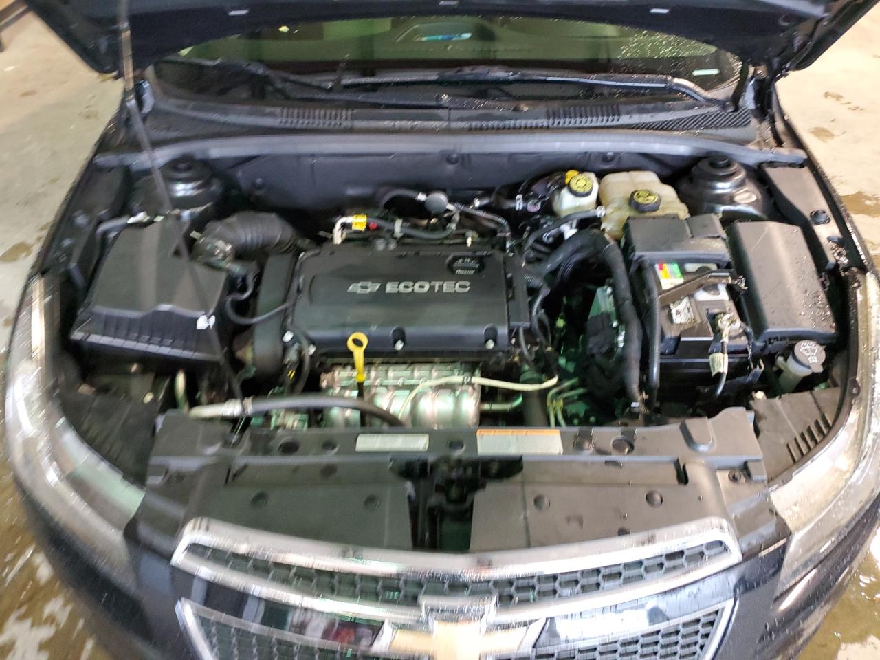 2014 Chevrolet Cruze - Image 11