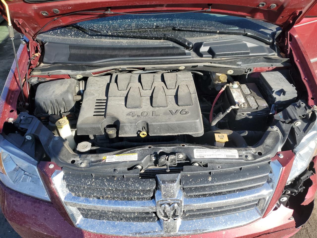 2010 Dodge Caravan - Image 12