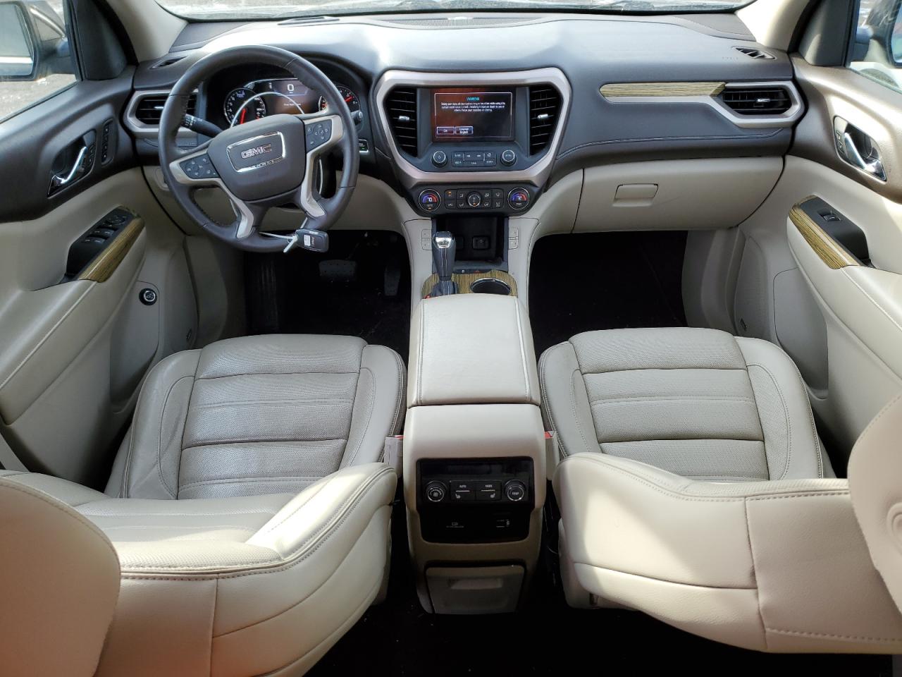 2017 GMC Acadia - Image 8