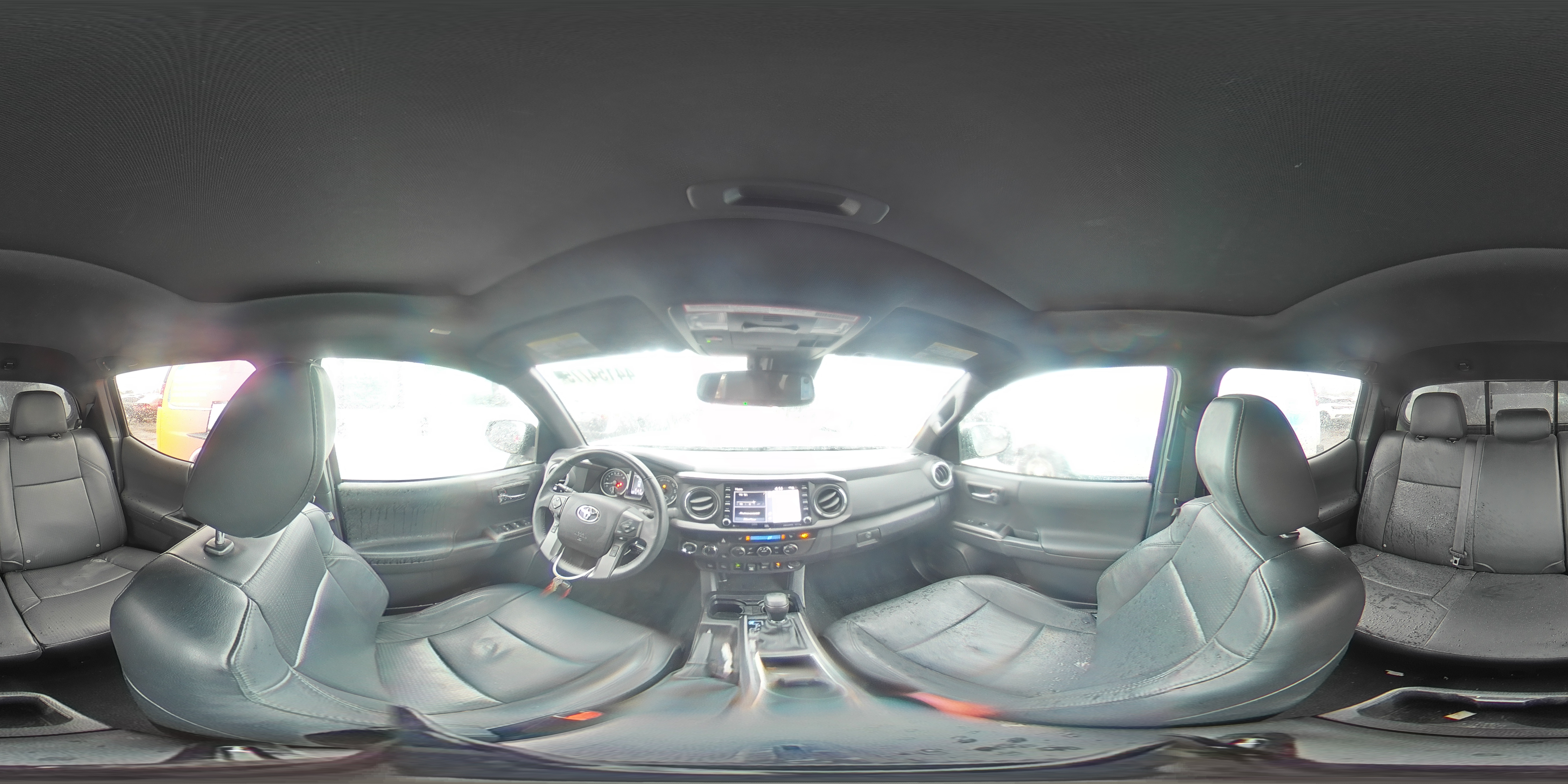 2022 Toyota Tacoma - Image 12
