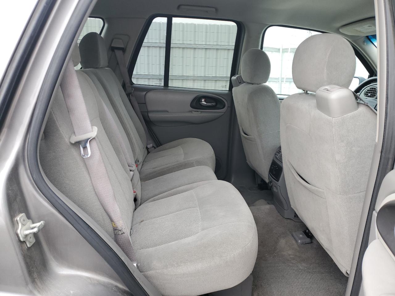 2005 Chevrolet TrailBlazer - Image 11