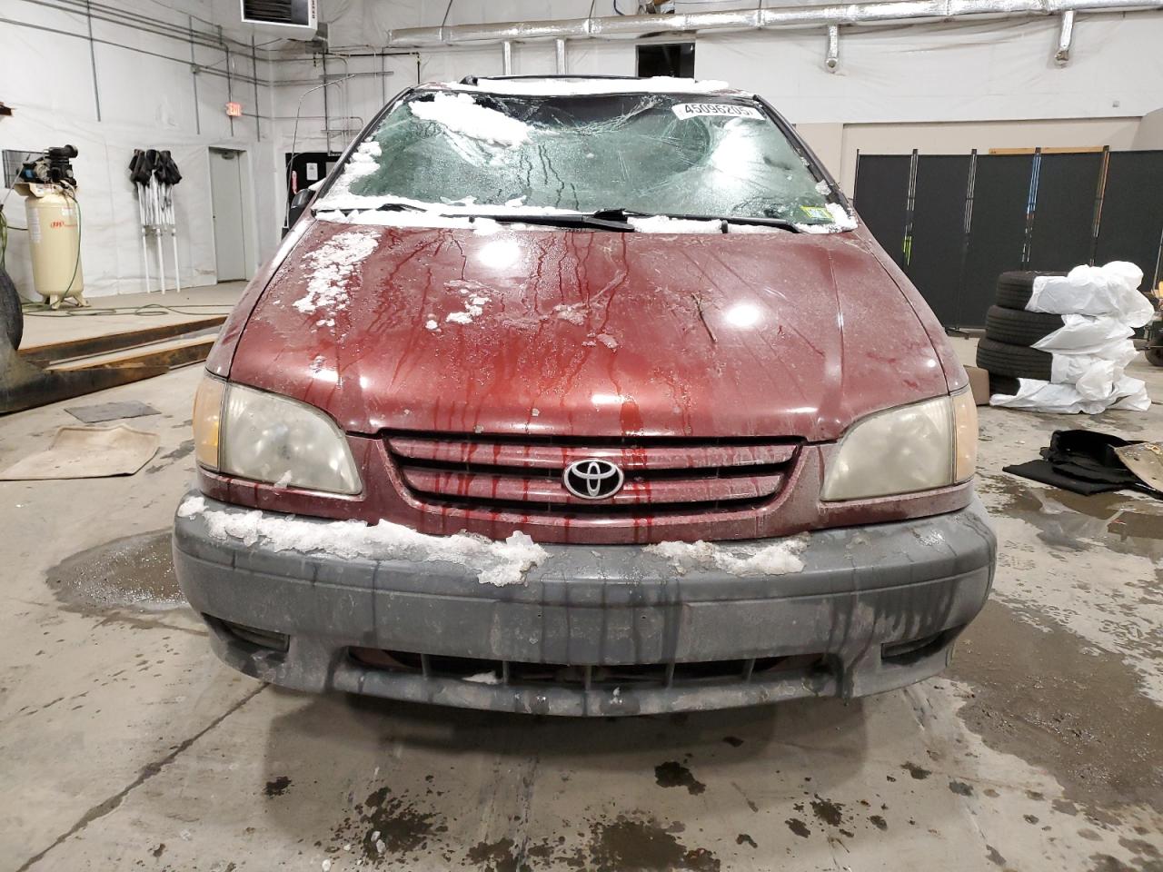2003 Toyota Sienna - Image 5