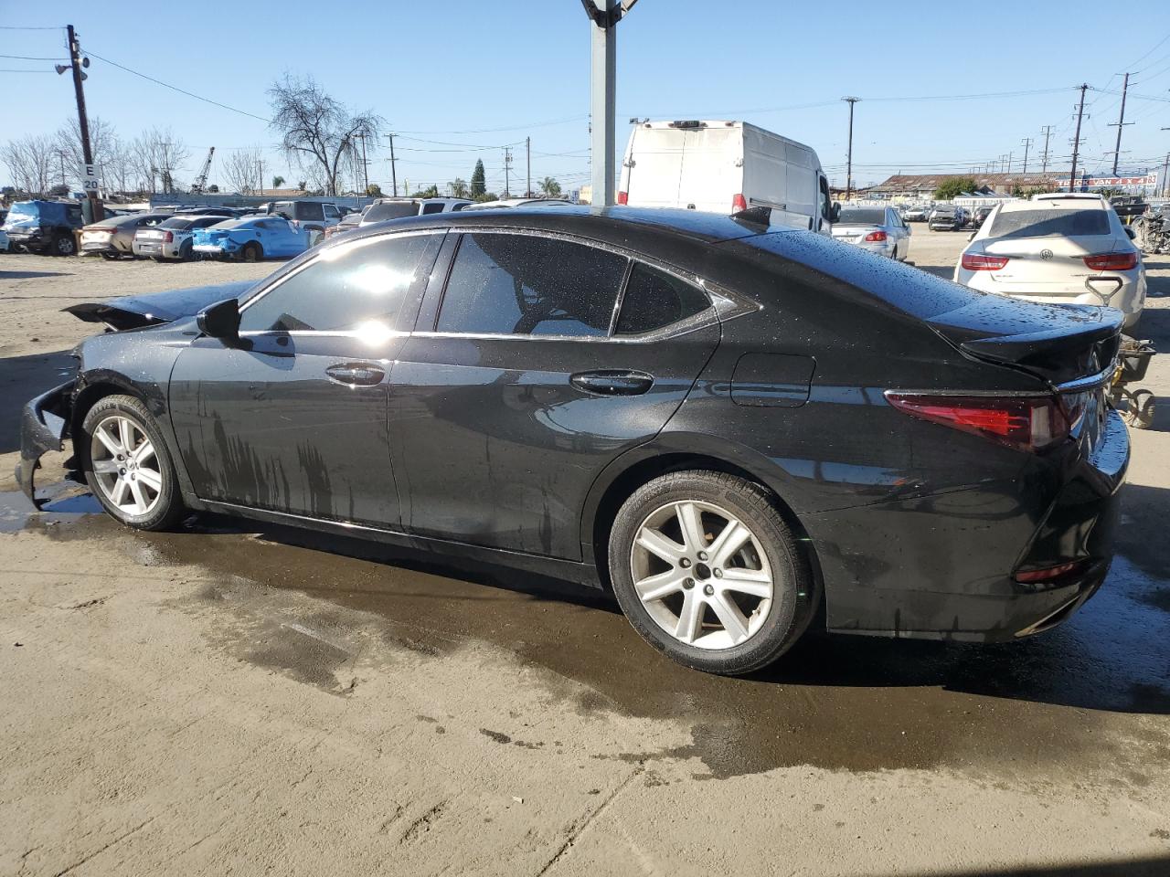 2024 Lexus ES - Image 2