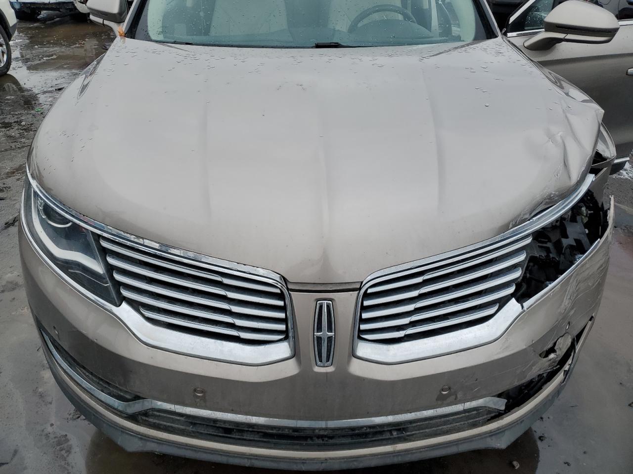 2018 Lincoln Mkx Reserve VIN: 2LMPJ8LPXJBL29310 Lot: 43607705