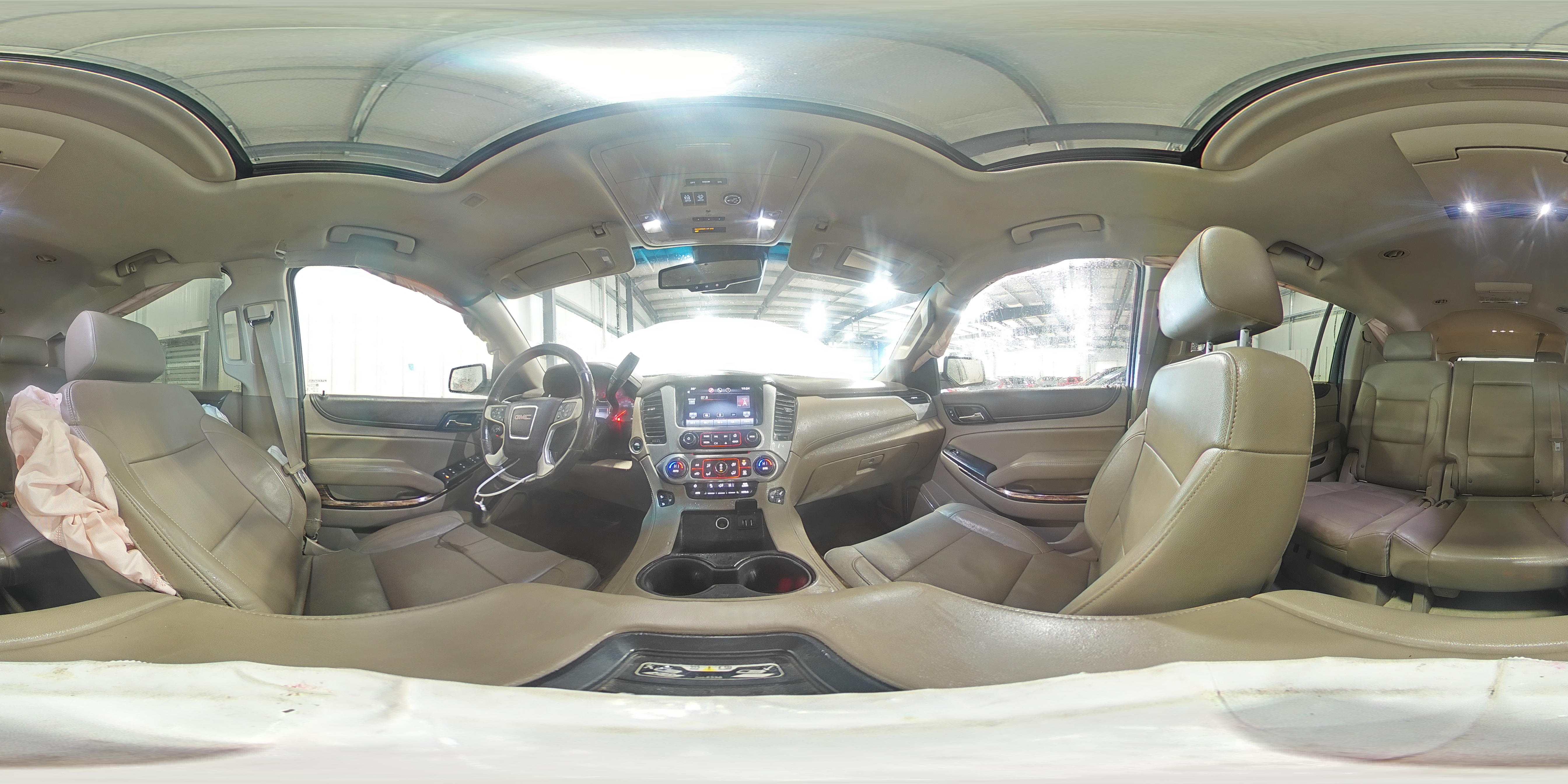 2015 GMC Yukon - Image 15