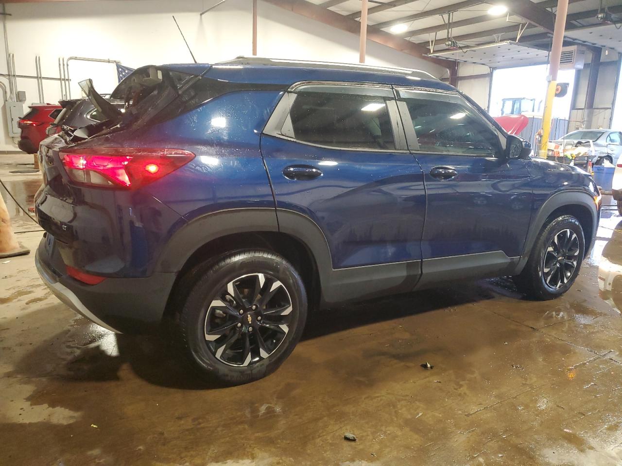 2022 Chevrolet TrailBlazer - Image 3
