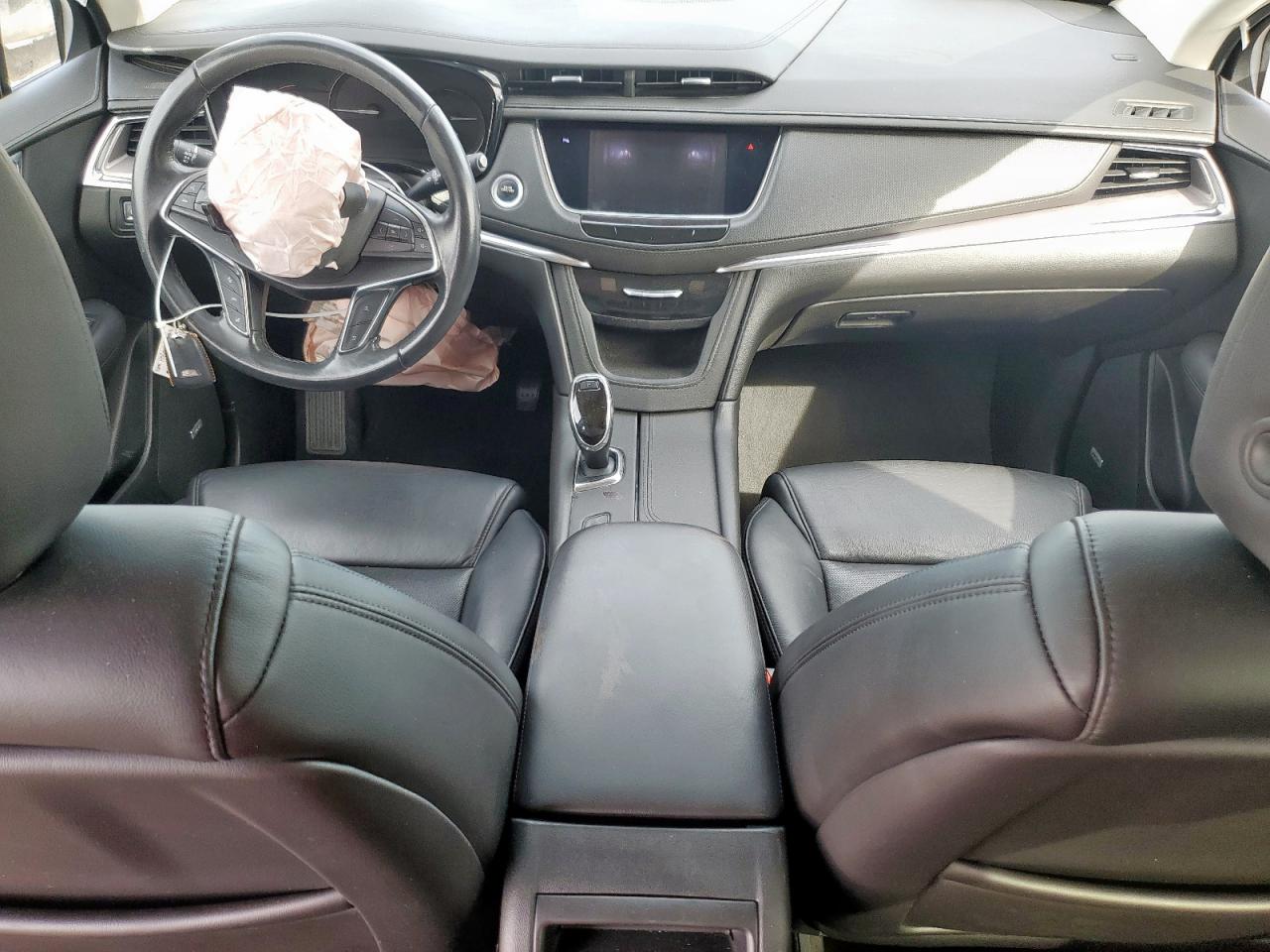 2019 Cadillac XT5 - Image 8
