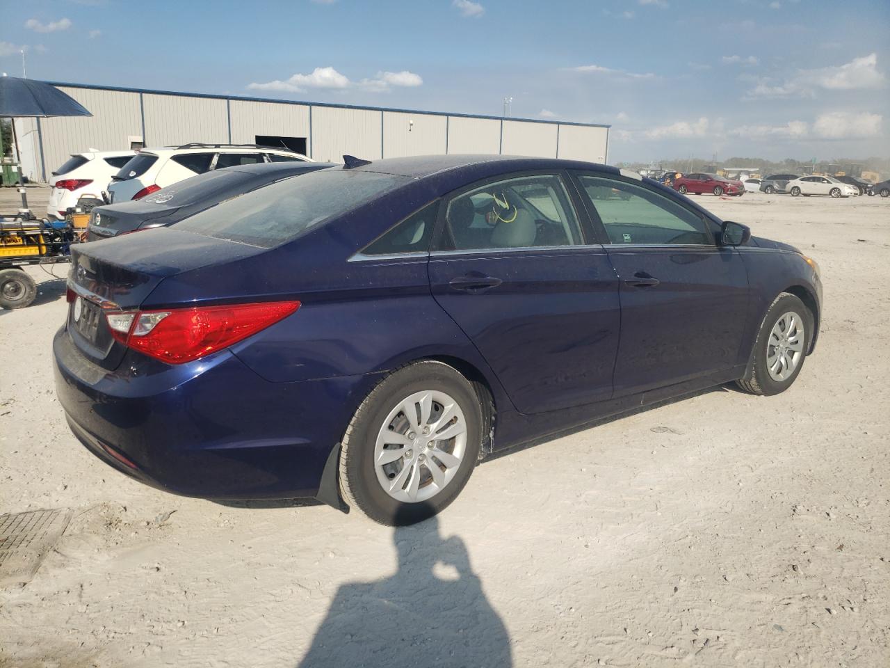 2012 Hyundai Sonata - Image 3