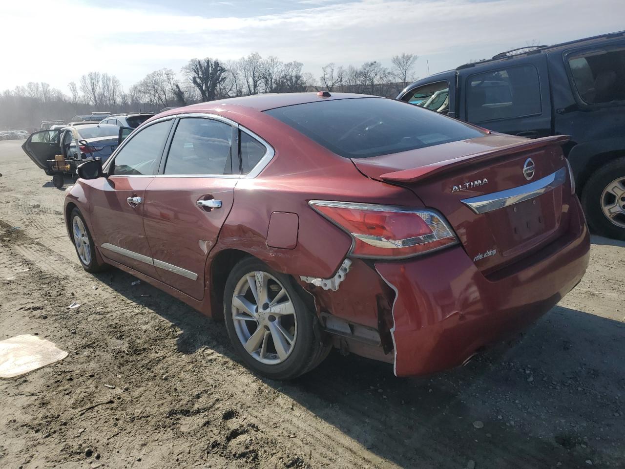 2015 Nissan Altima - Image 2