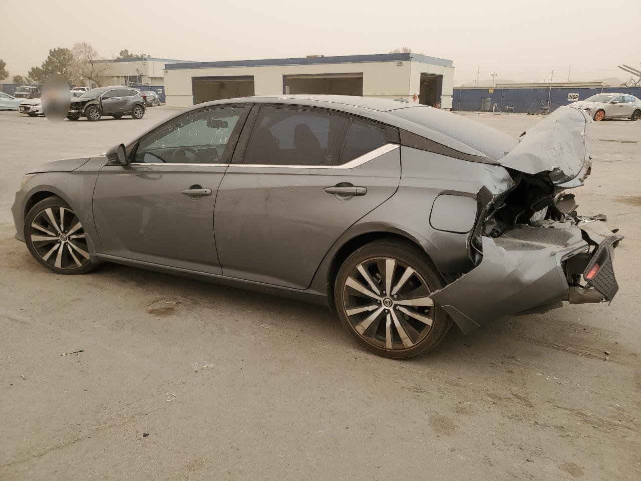 2020 Nissan Altima - Image 2