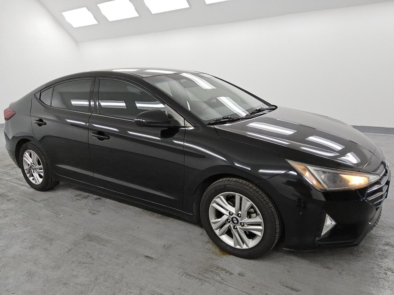 2020 Hyundai Elantra - Image 4