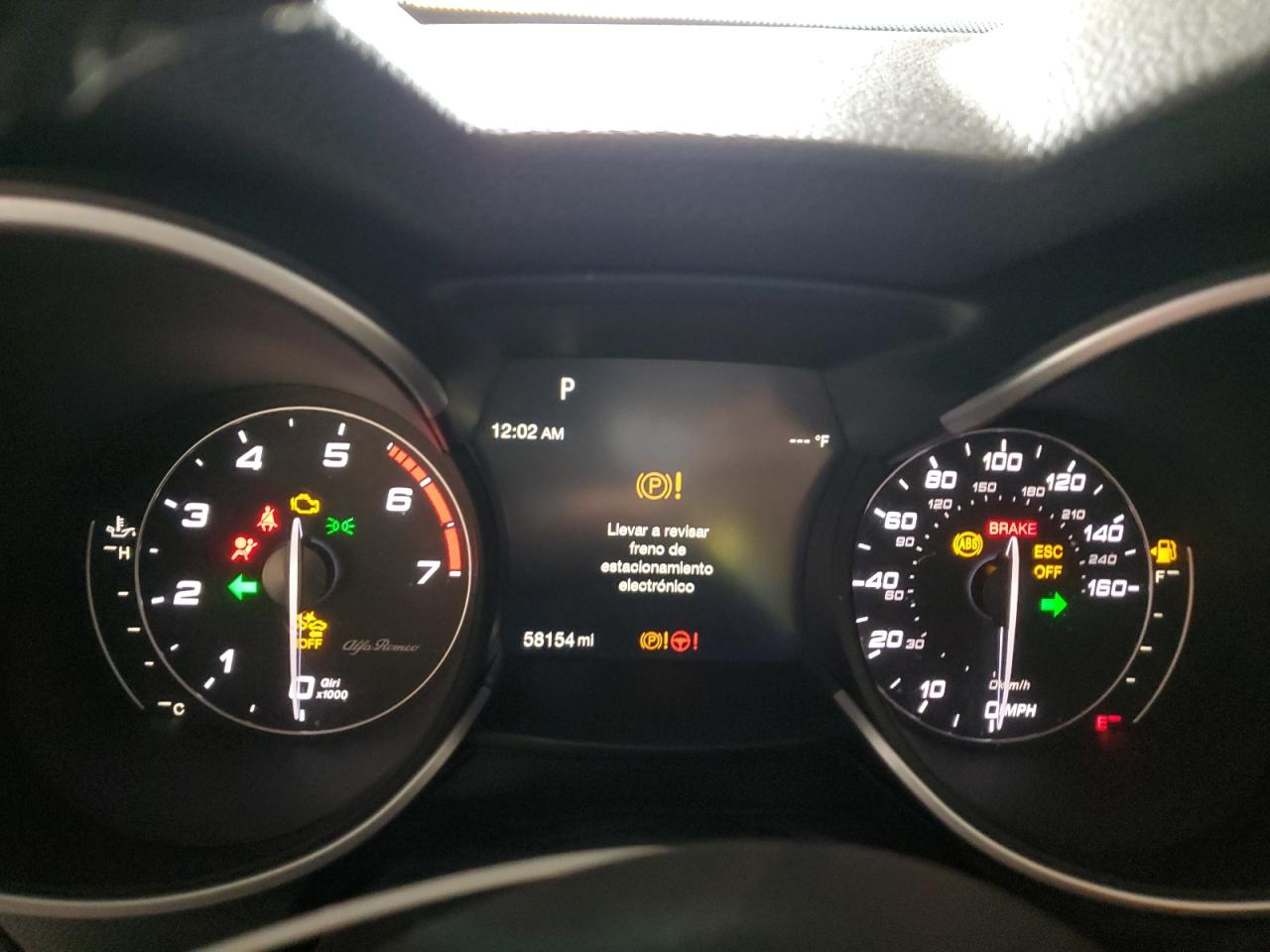 2022 Alfa Romeo Stelvio - Image 9