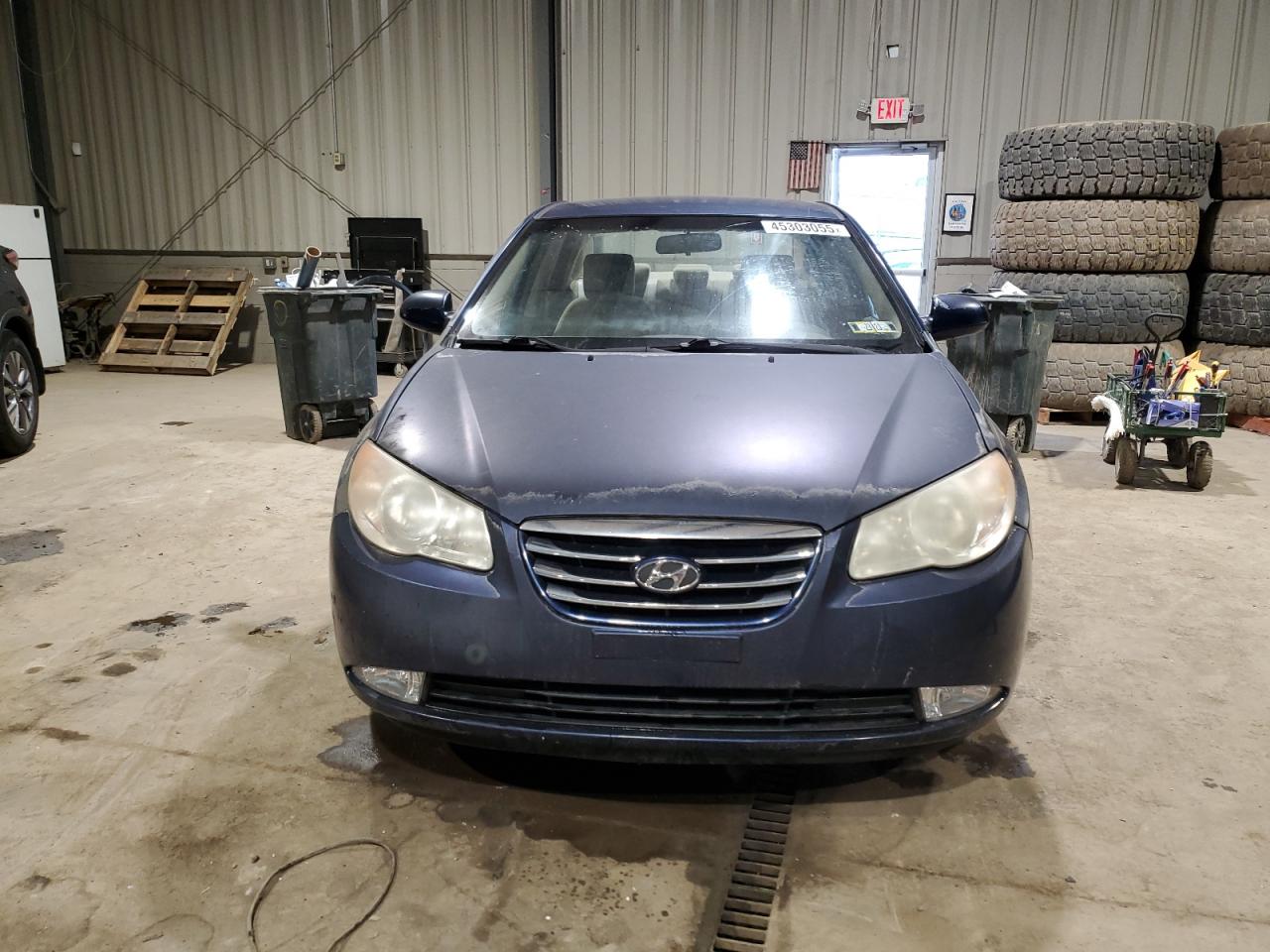 2010 Hyundai Elantra - Image 5