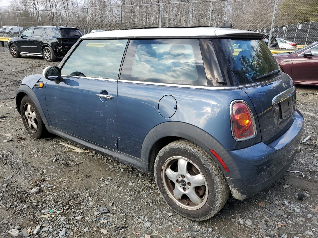 2009 MINI Cooper - Image 2