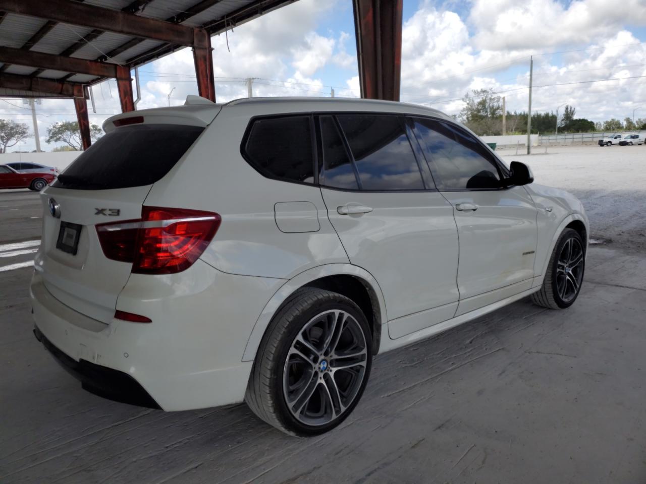 2016 BMW X3 - Image 3