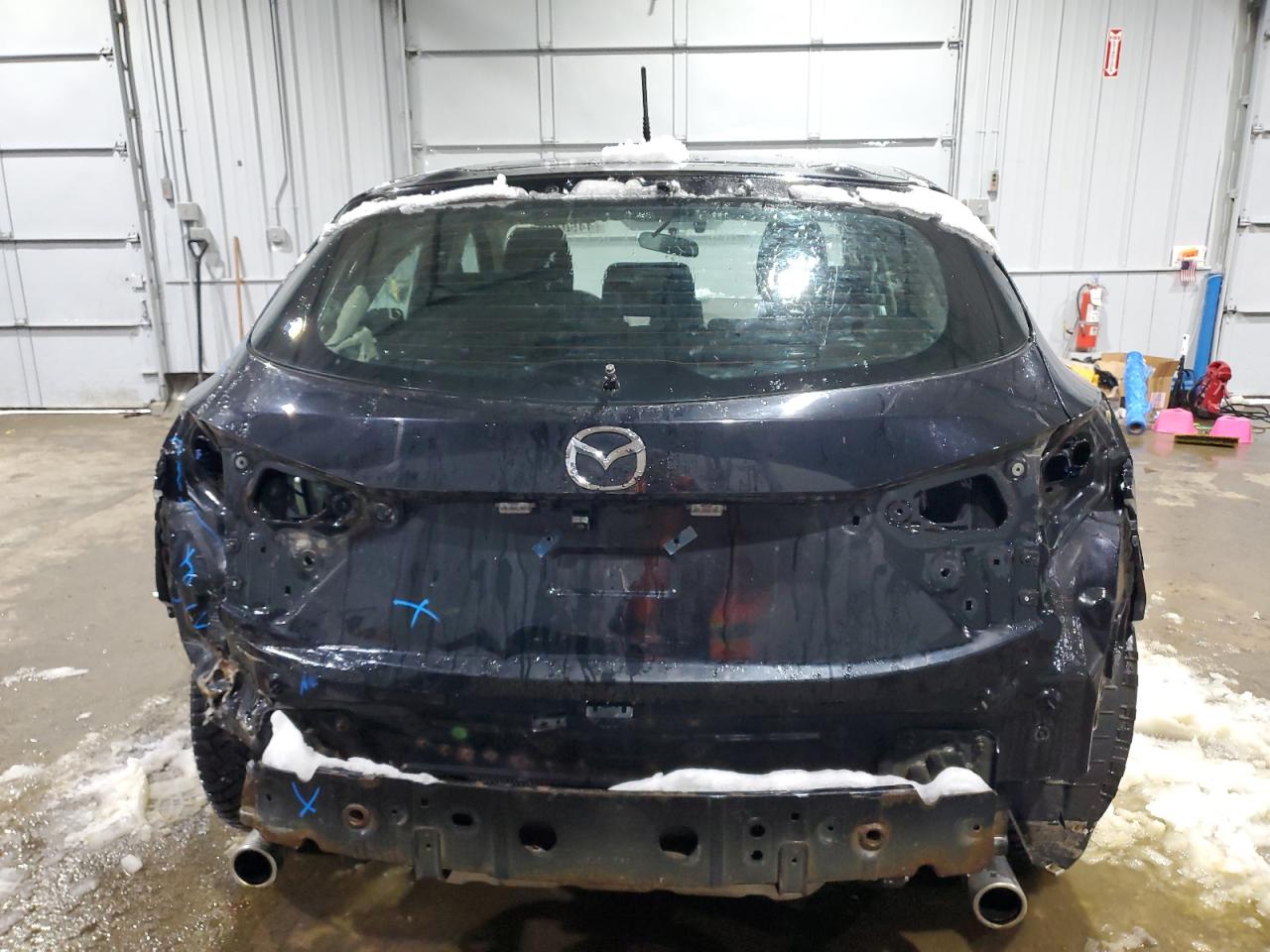 2017 Mazda 3 - Image 6