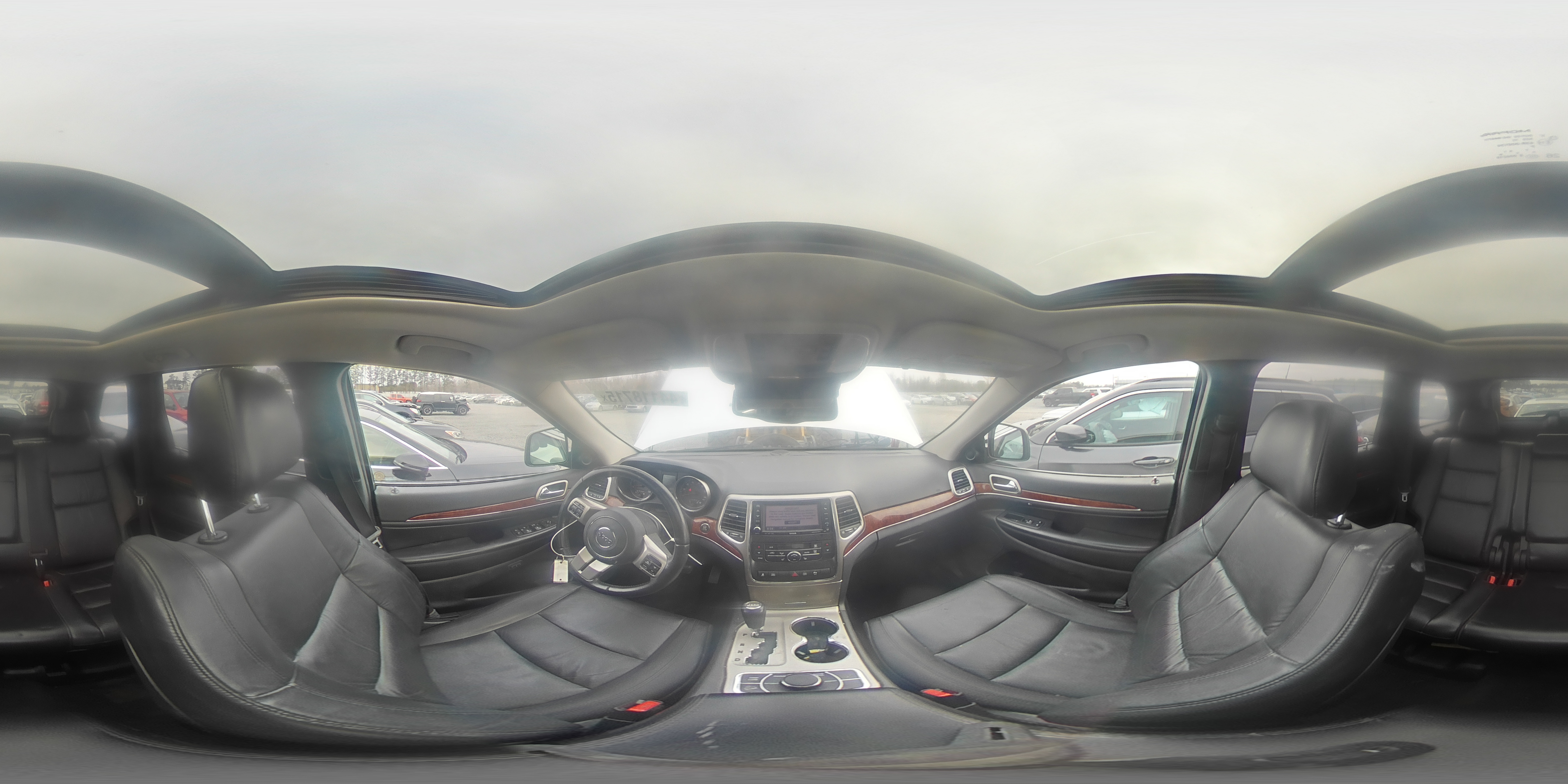 2012 Jeep Grand Cherokee - Image 13