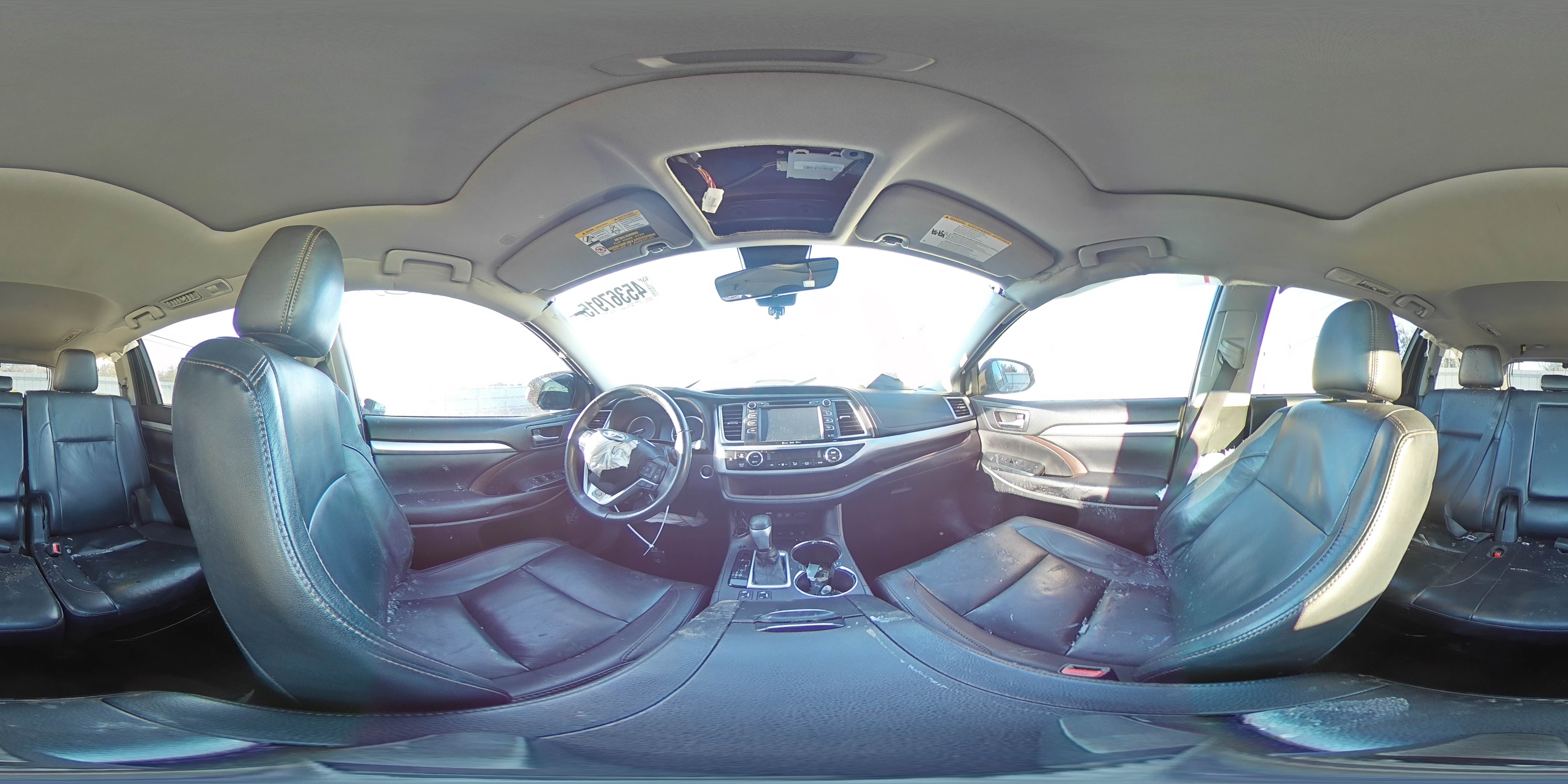 2019 Toyota Highlander - Image 14