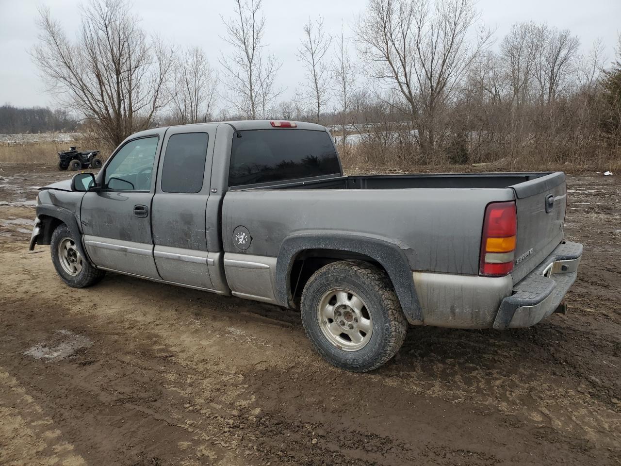 2000 GMC Sierra - Image 2