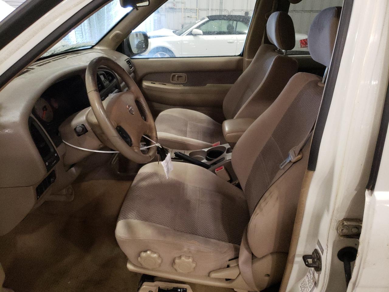 2002 Nissan Pathfinder - Image 7