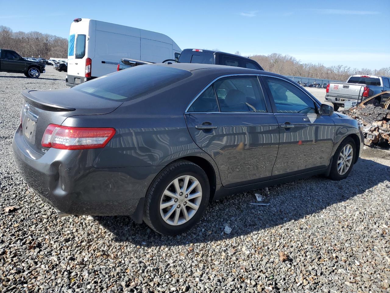2011 Toyota Camry - Image 3