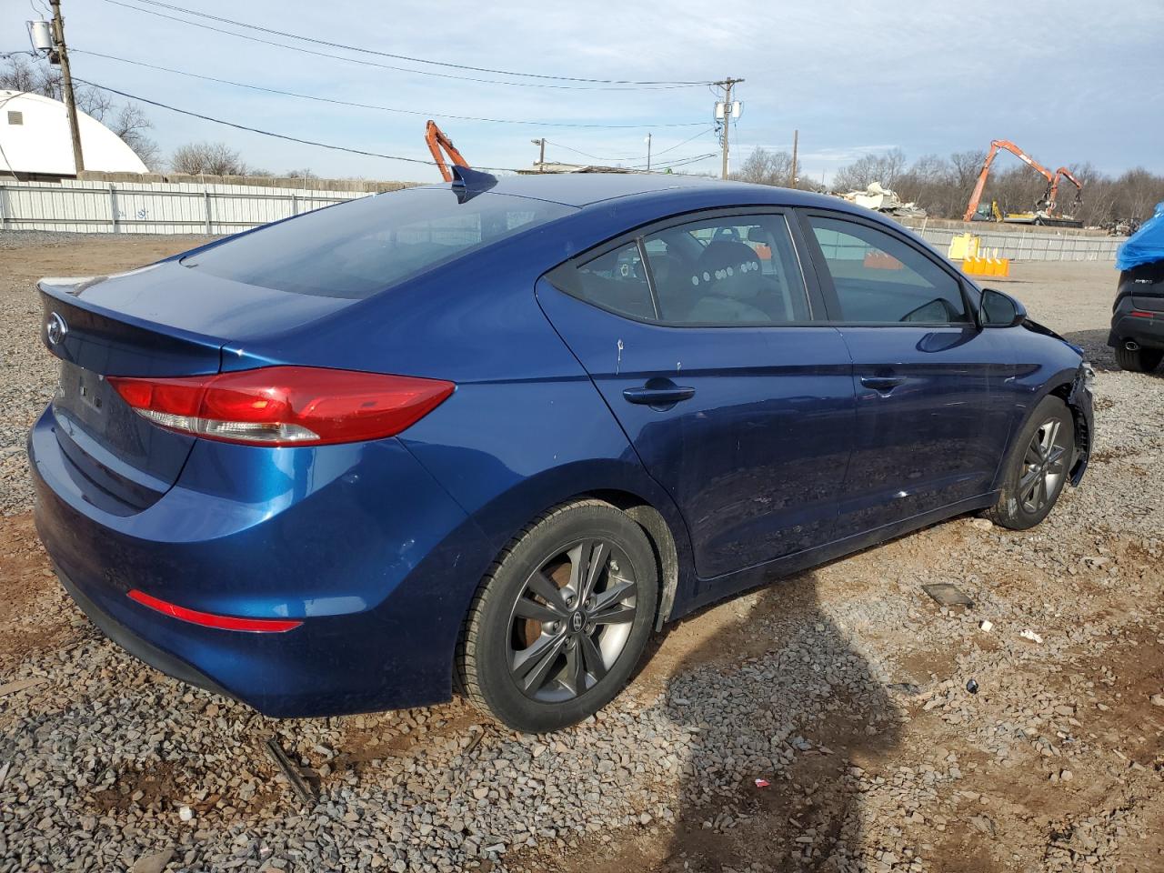 2017 Hyundai Elantra - Image 3