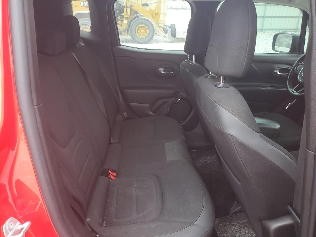 2017 Jeep Renegade - Image 11