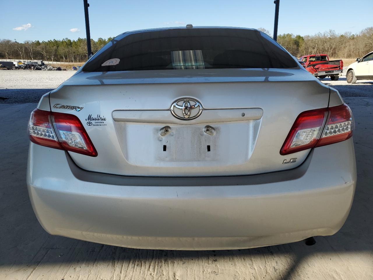 2011 Toyota Camry - Image 6