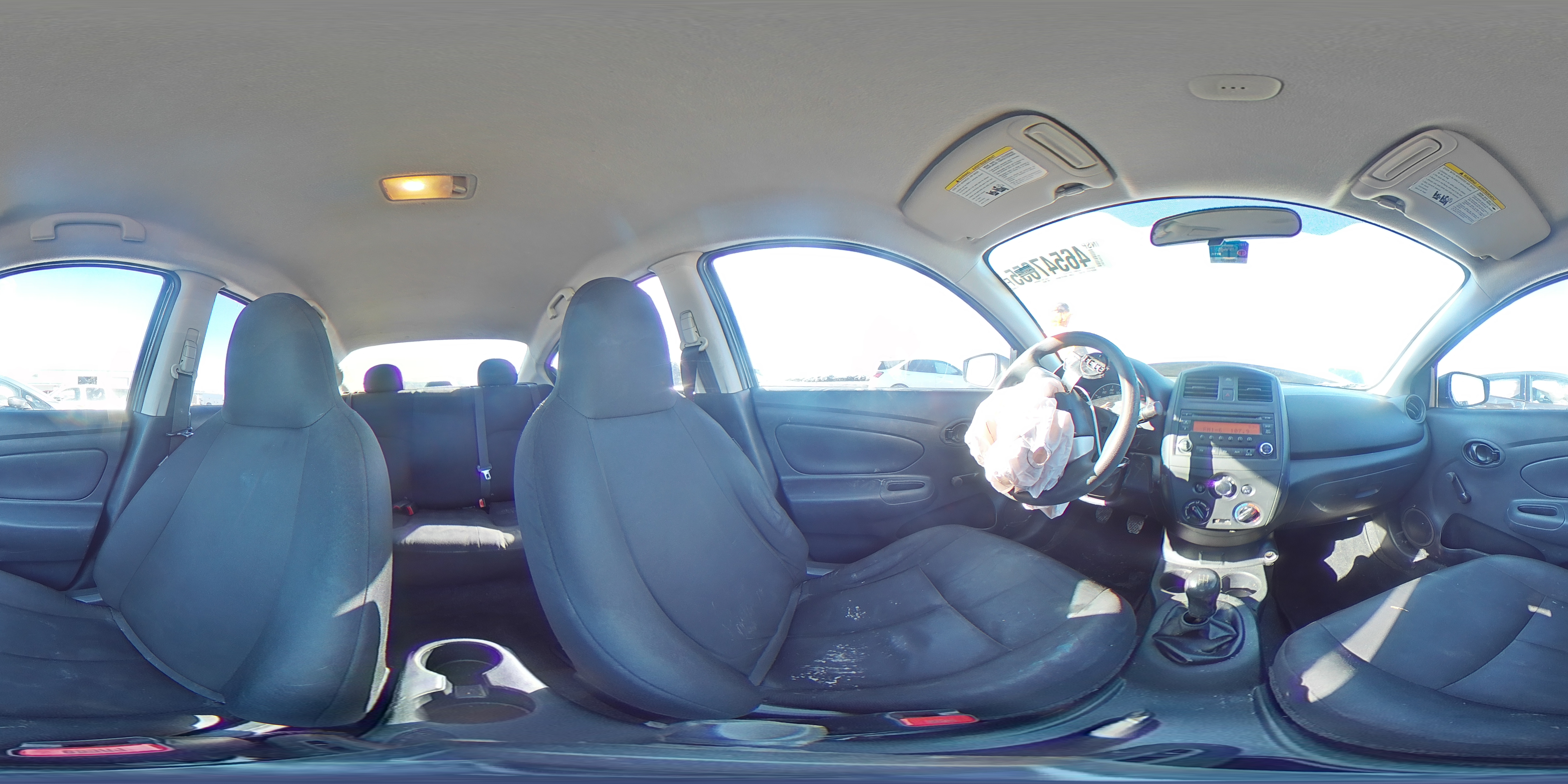 2017 Nissan Versa - Image 12
