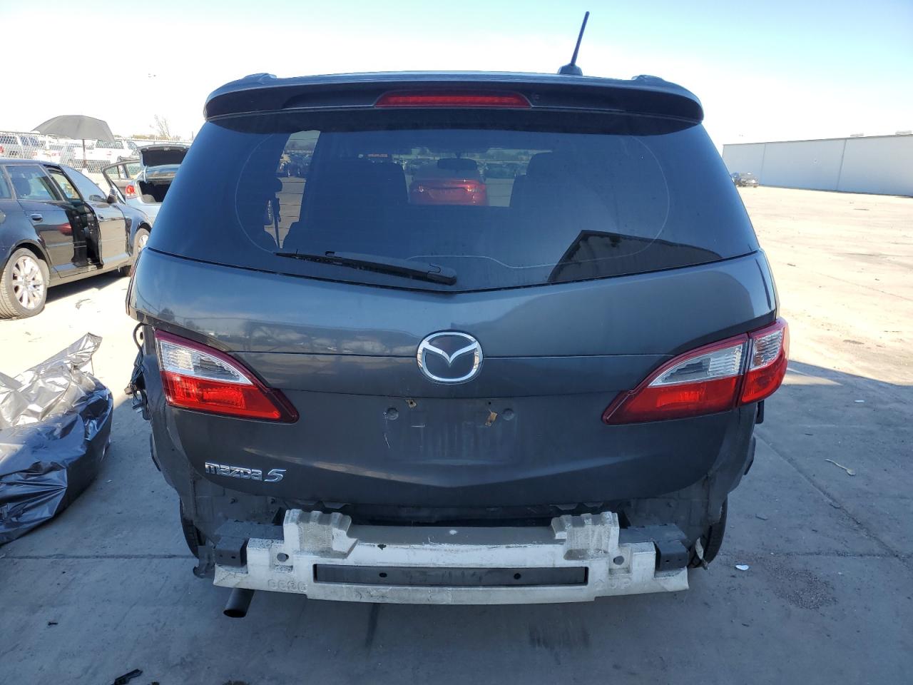2013 Mazda 5 - Image 6