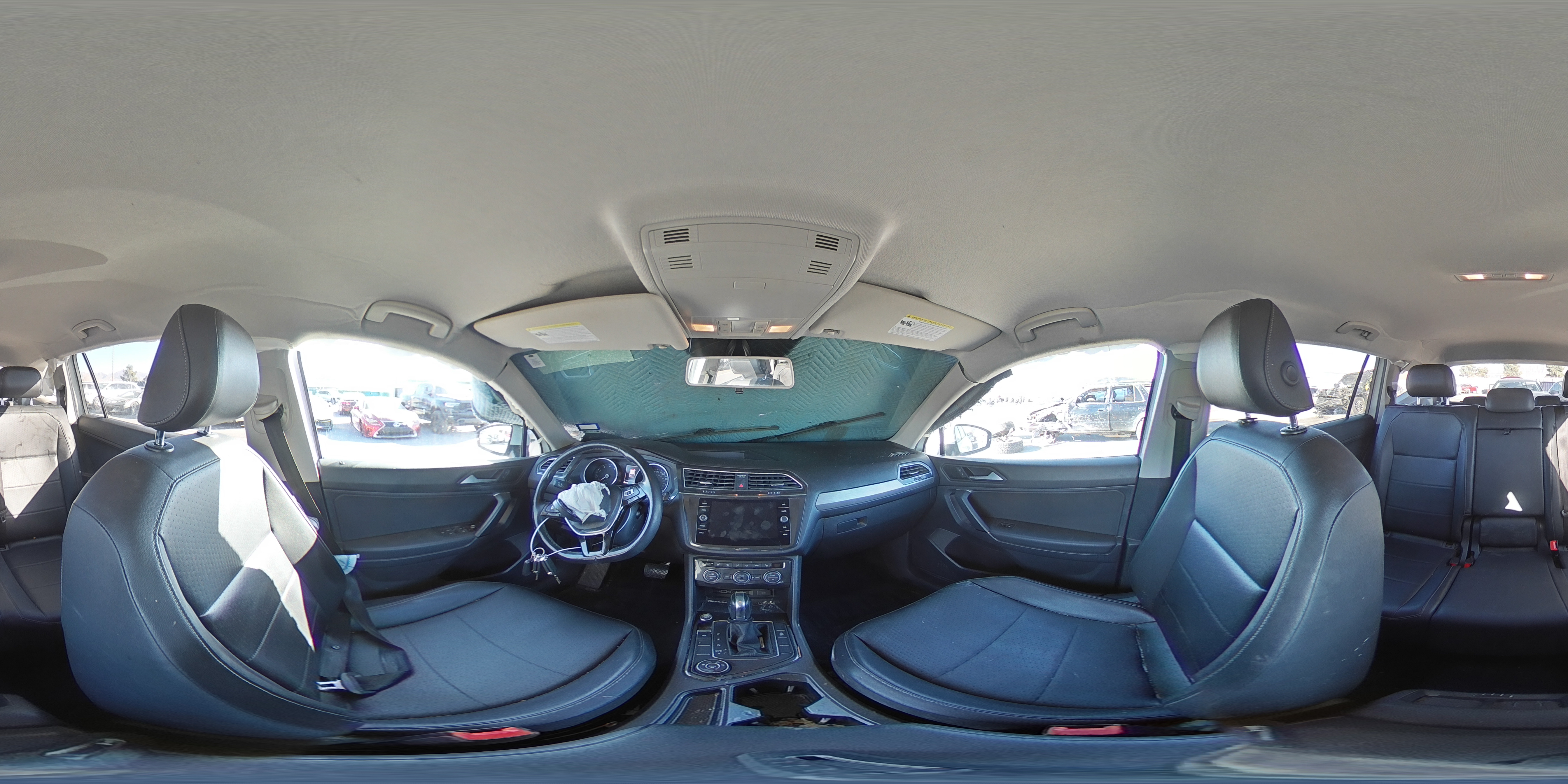 2019 Volkswagen Tiguan - Image 14