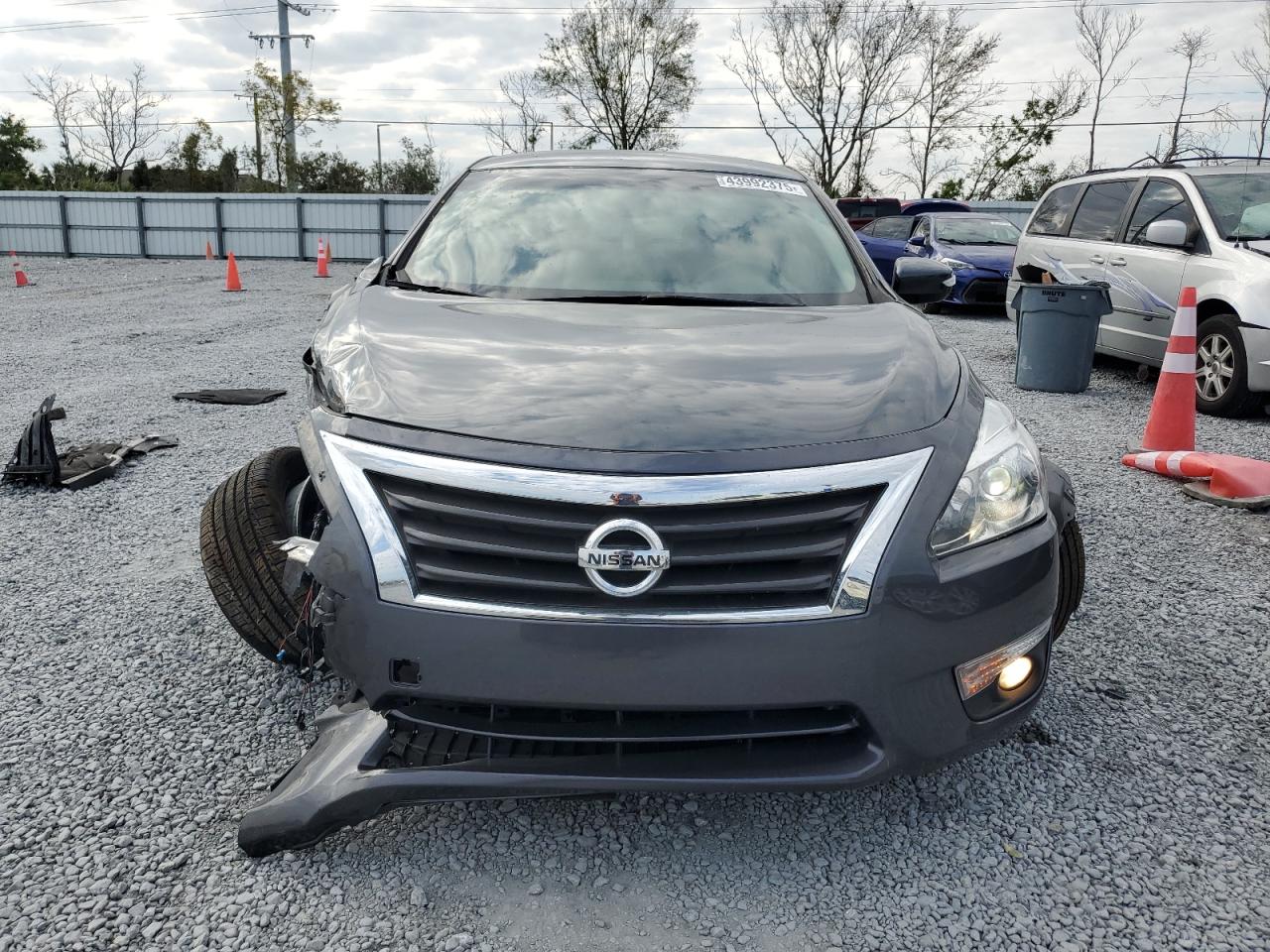 2013 Nissan Altima - Image 5