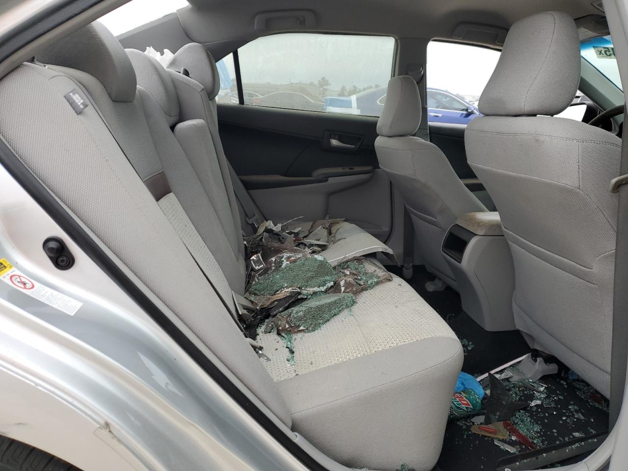 2012 Toyota Camry - Image 10