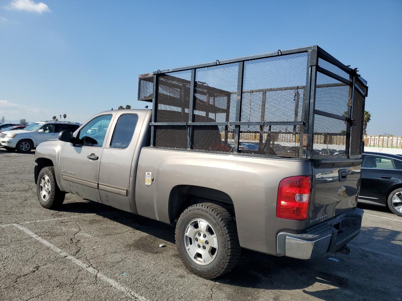 2013 Chevrolet Silverado - Image 2