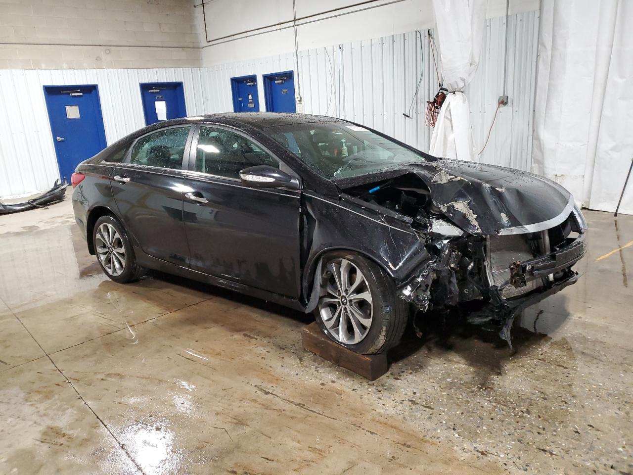 2013 Hyundai Sonata - Image 4