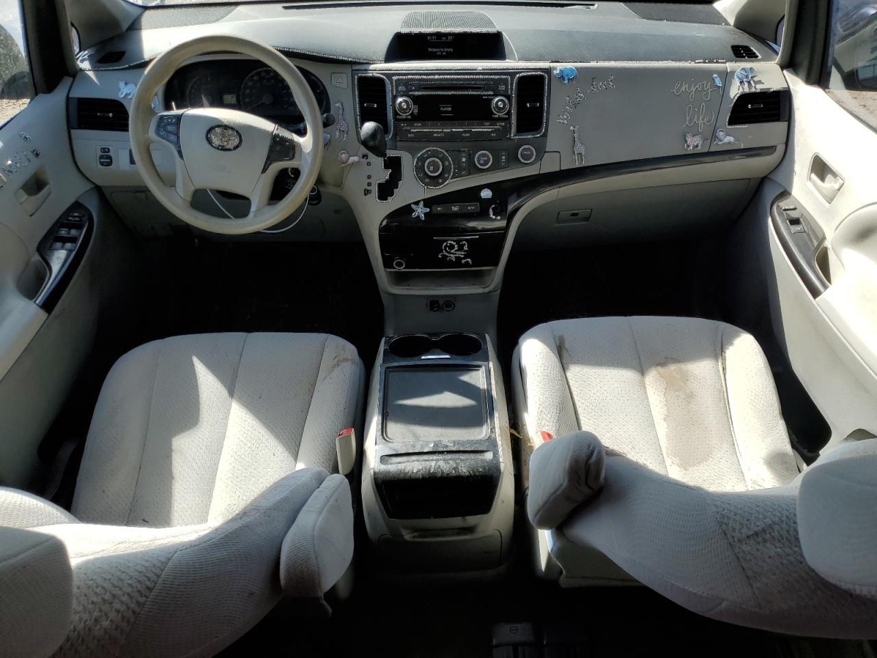 2012 Toyota Sienna - Image 8