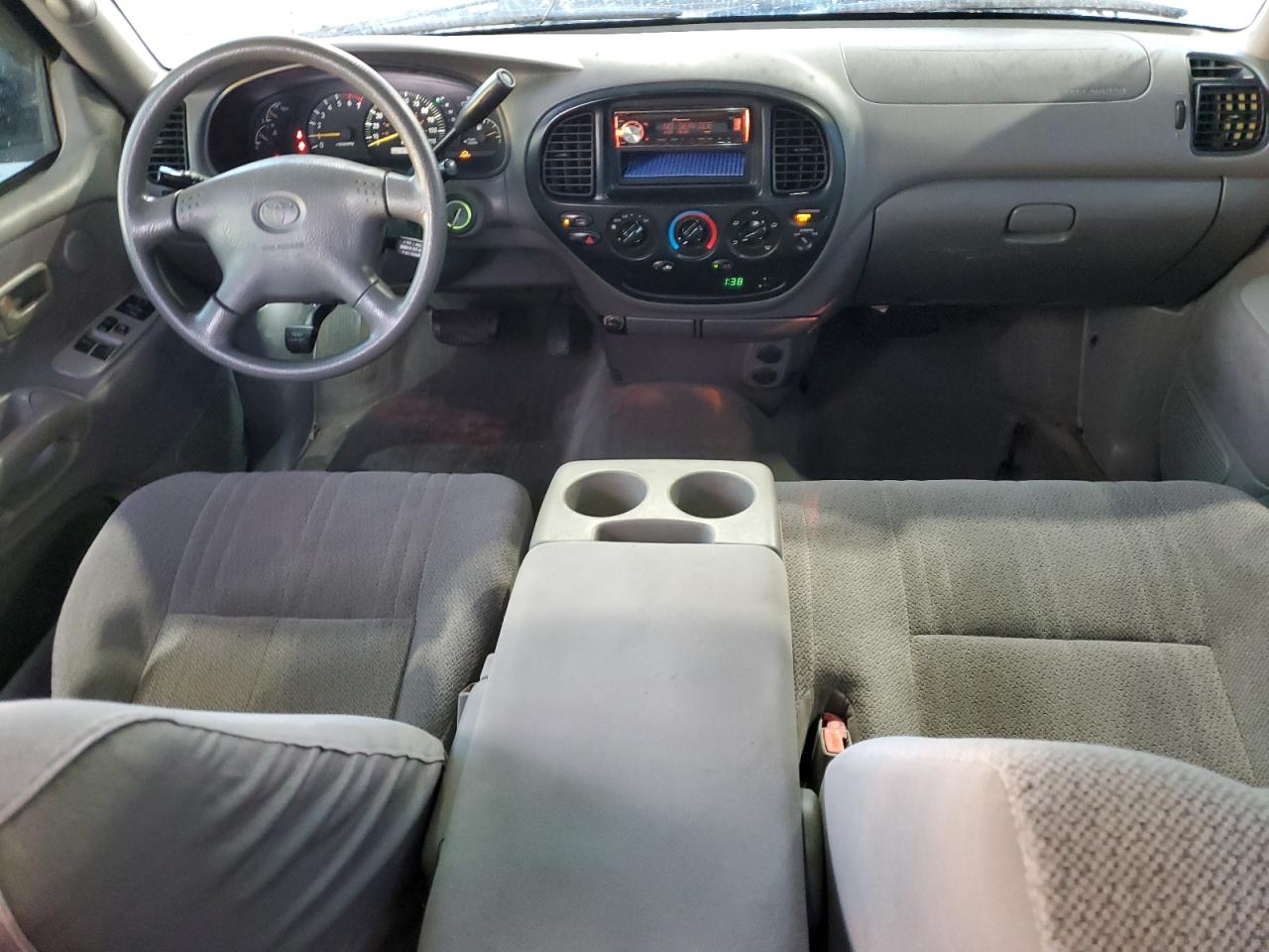 2002 Toyota Tundra - Image 8